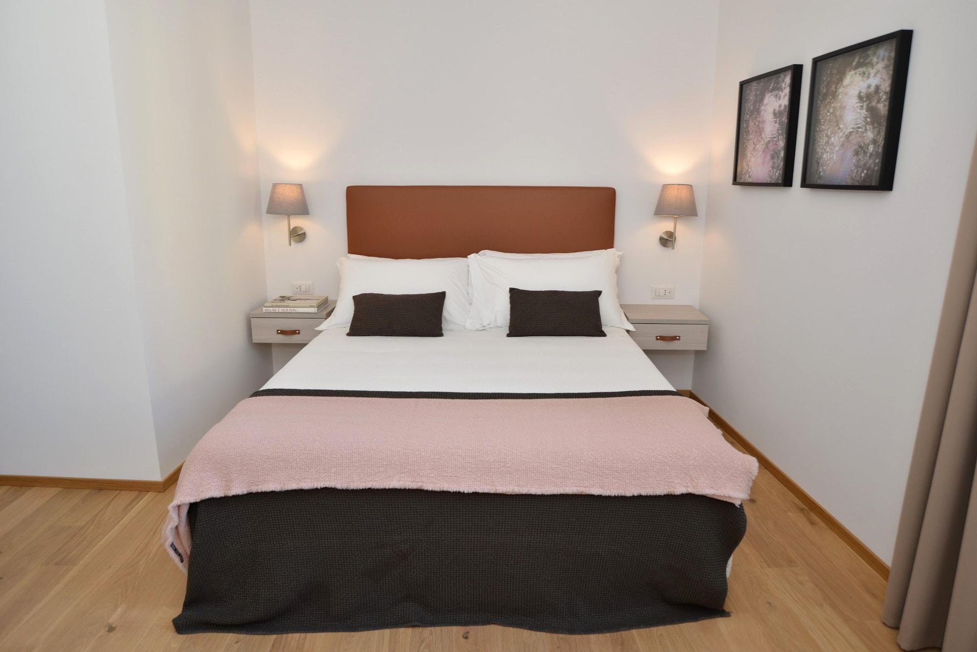 Giuturna Boutique Hotel Рим Екстериор снимка