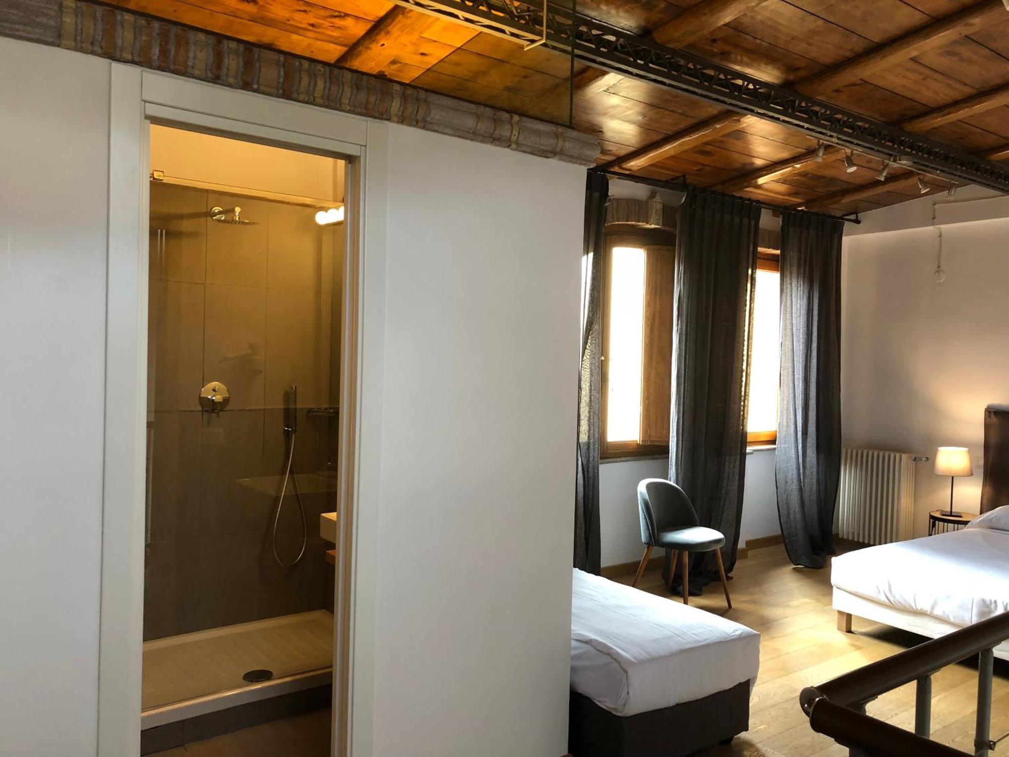 Giuturna Boutique Hotel Рим Екстериор снимка