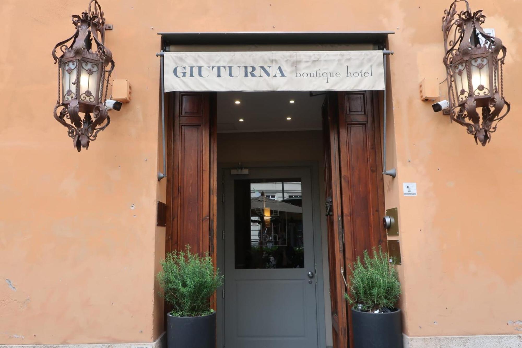 Giuturna Boutique Hotel Рим Екстериор снимка